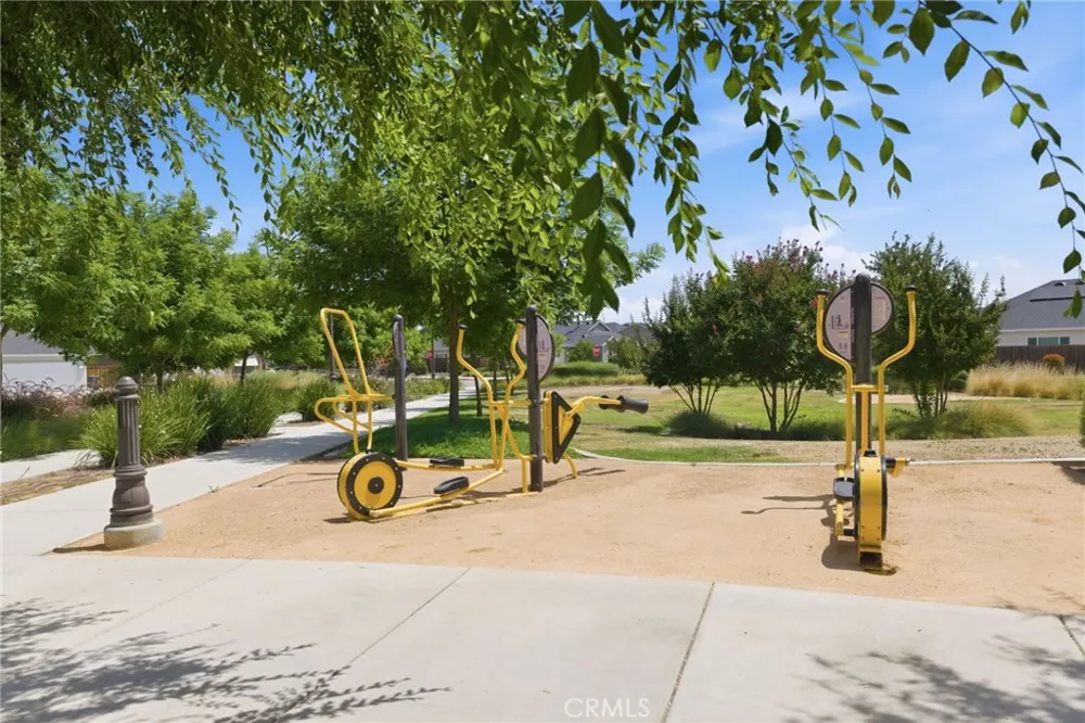 9634 Maple Terrace Lane Shafter, CA 93263
