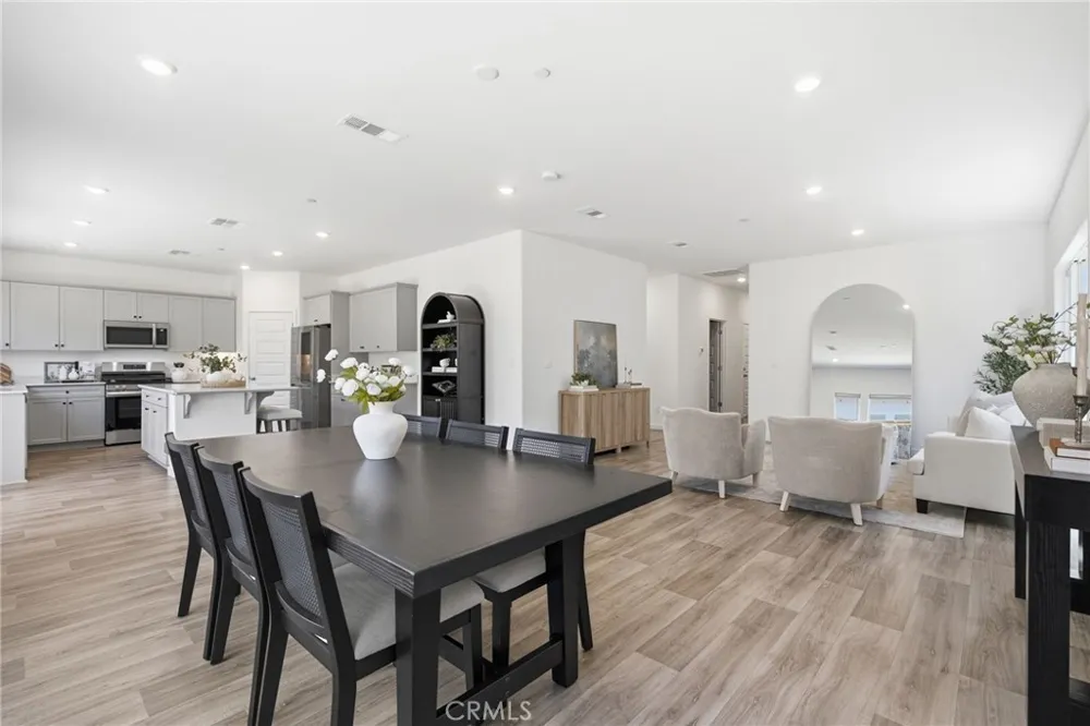 9634 Maple Terrace Lane Shafter, CA 93263