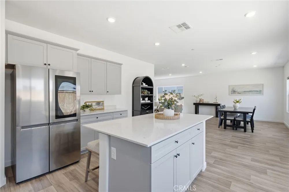 9634 Maple Terrace Lane Shafter, CA 93263