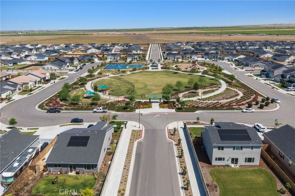 9634 Maple Terrace Lane Shafter, CA 93263