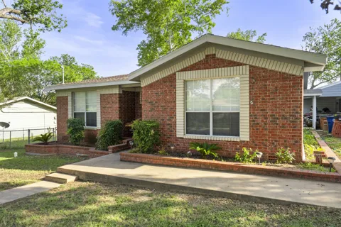 1905 Bissel Lane