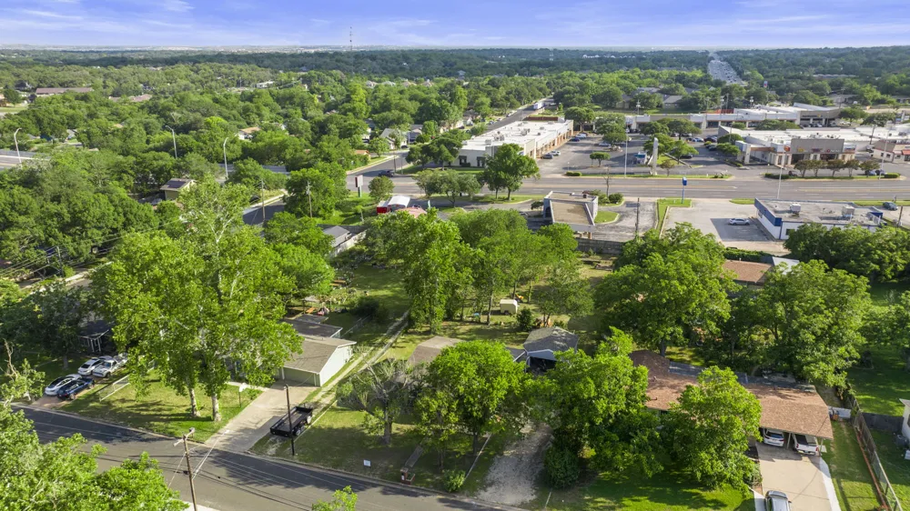 1905 Bissel Lane Austin, TX 78745
