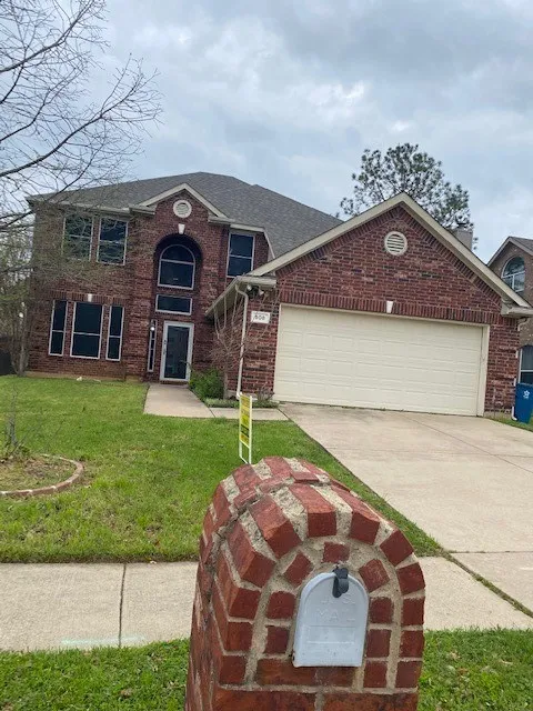 508 BRIAROAKS DRIVE Lake Dallas, TX 75065