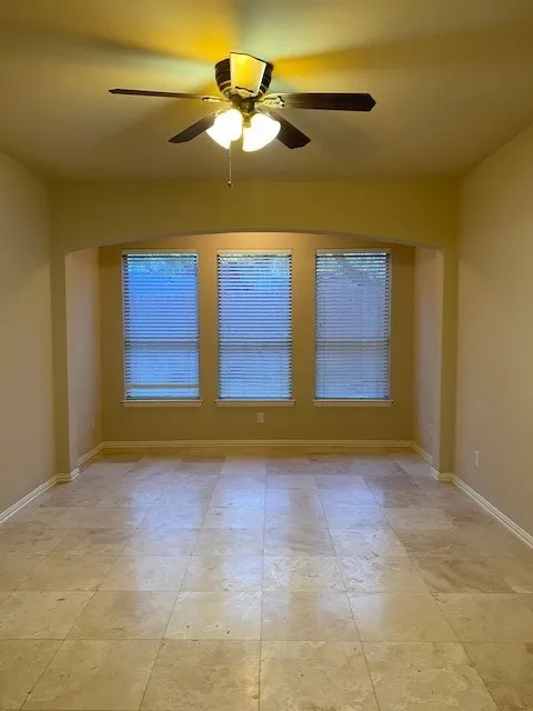 508 BRIAROAKS DRIVE Lake Dallas, TX 75065