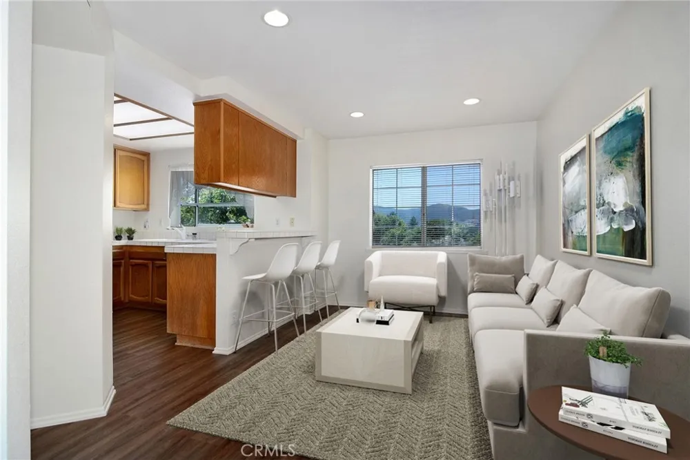 618 Warwick Avenue Thousand Oaks, CA 91360
