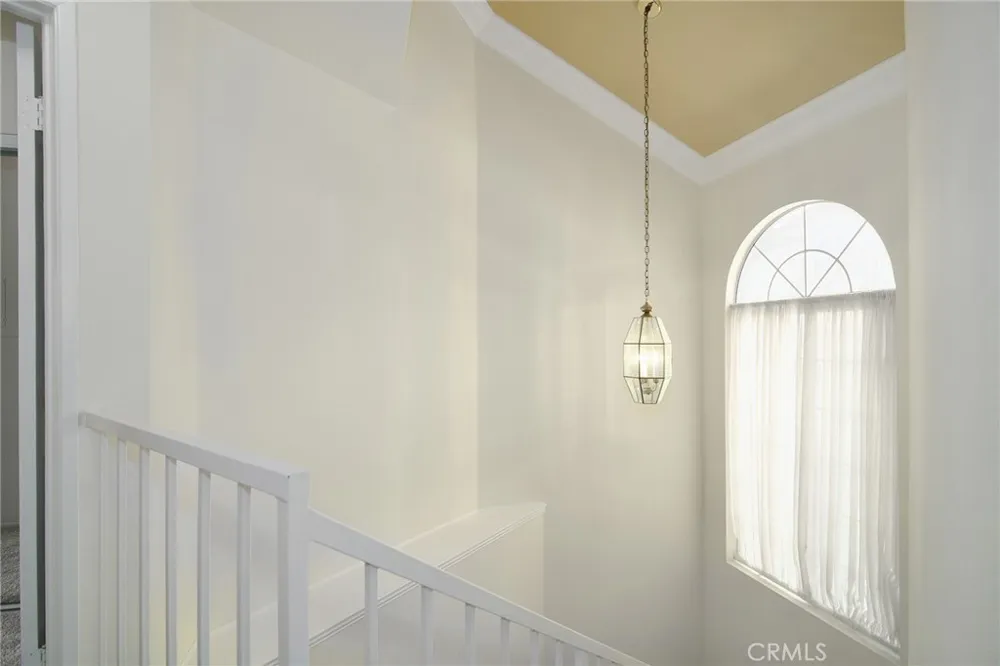618 Warwick Avenue Thousand Oaks, CA 91360