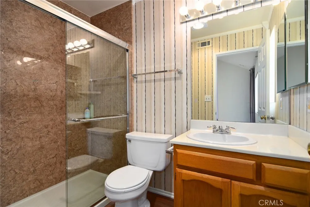618 Warwick Avenue Thousand Oaks, CA 91360