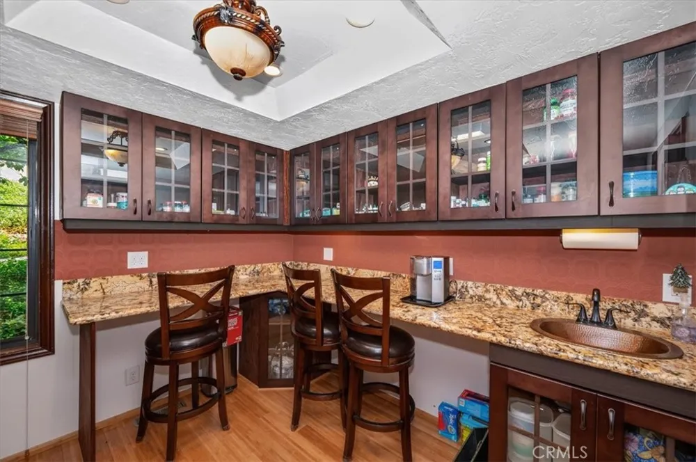 31221 Old City Creek Running Springs, CA 92382