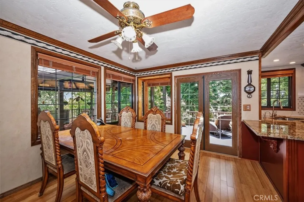 31221 Old City Creek Running Springs, CA 92382