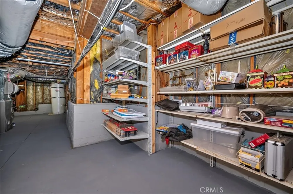 31221 Old City Creek Running Springs, CA 92382