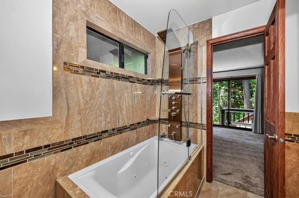 31221 Old City Creek Running Springs, CA 92382