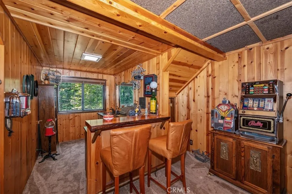 31221 Old City Creek Running Springs, CA 92382