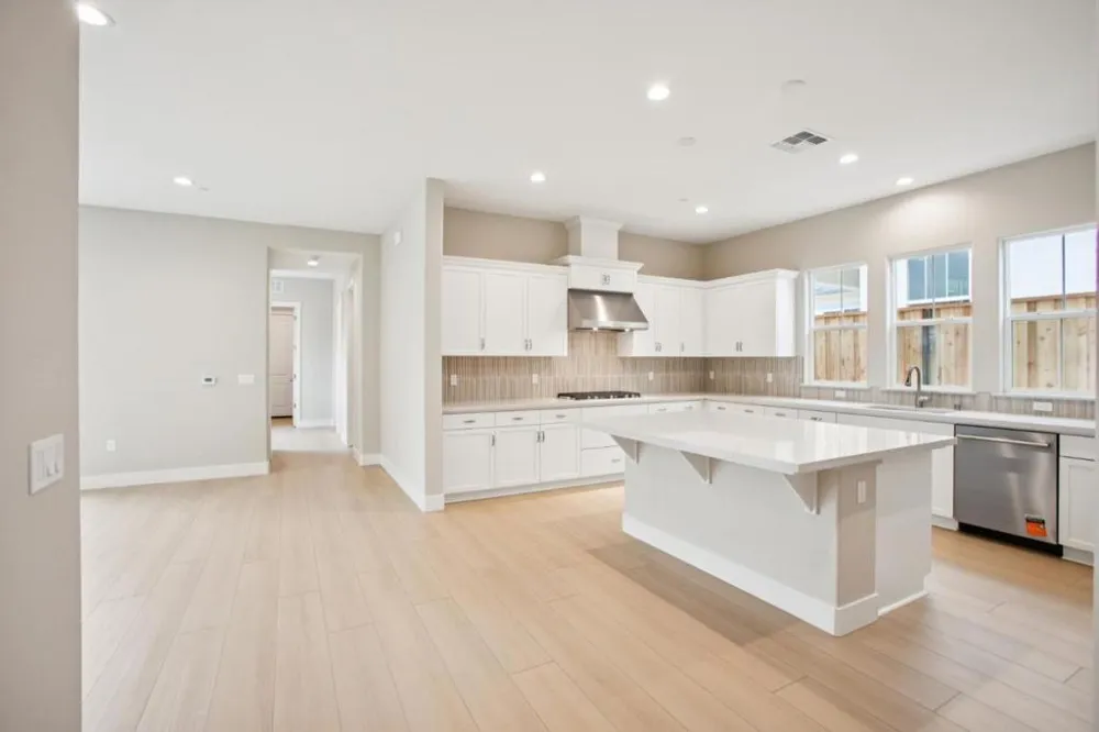 623 Santa Lucia Way Marina, CA 93933