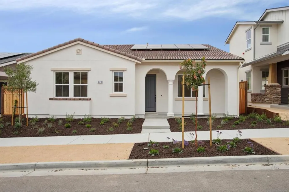 623 Santa Lucia Way Marina, CA 93933