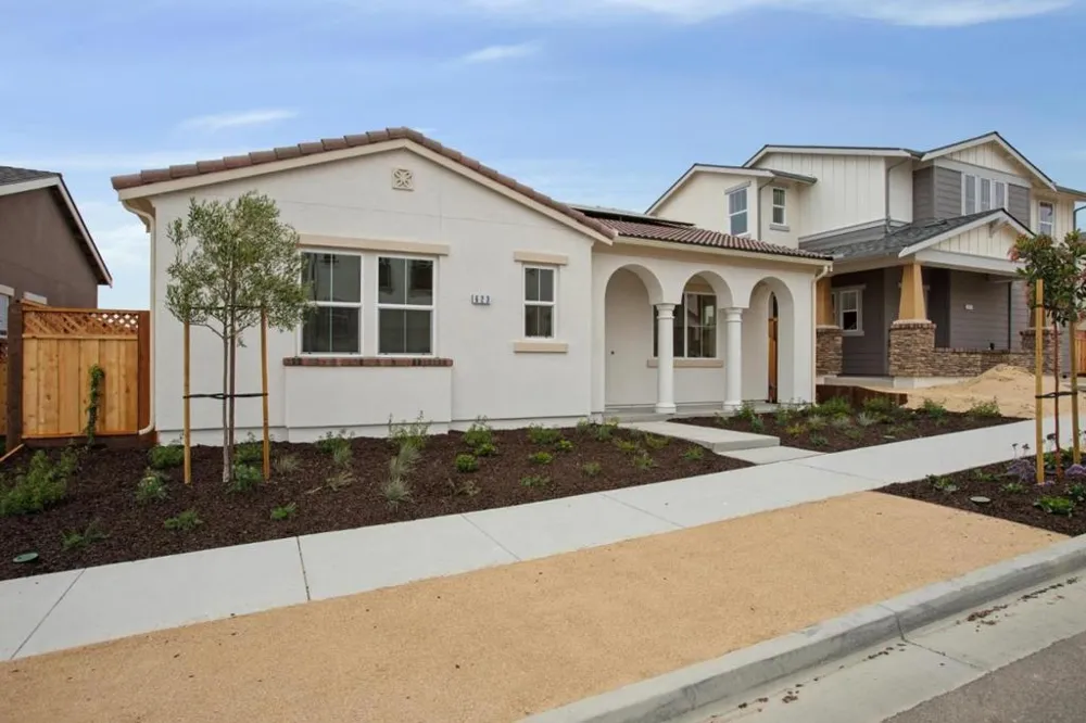 623 Santa Lucia Way Marina, CA 93933