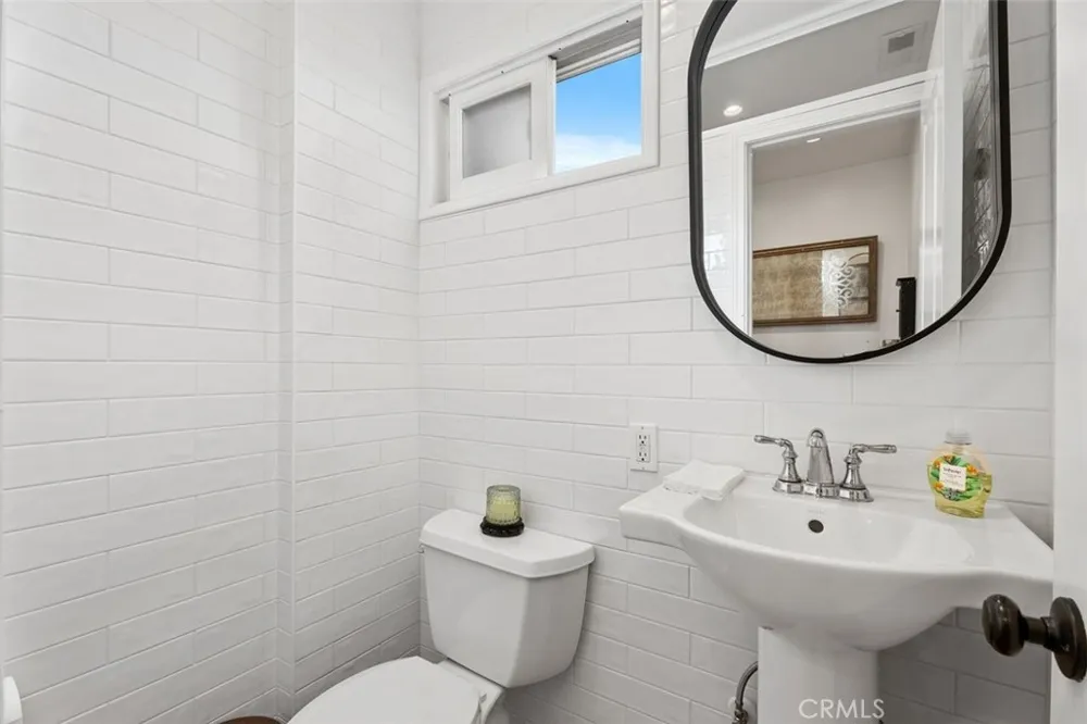 340 Moss Laguna Beach, CA 92651