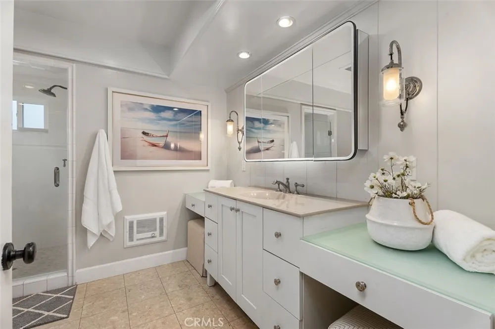 340 Moss Laguna Beach, CA 92651