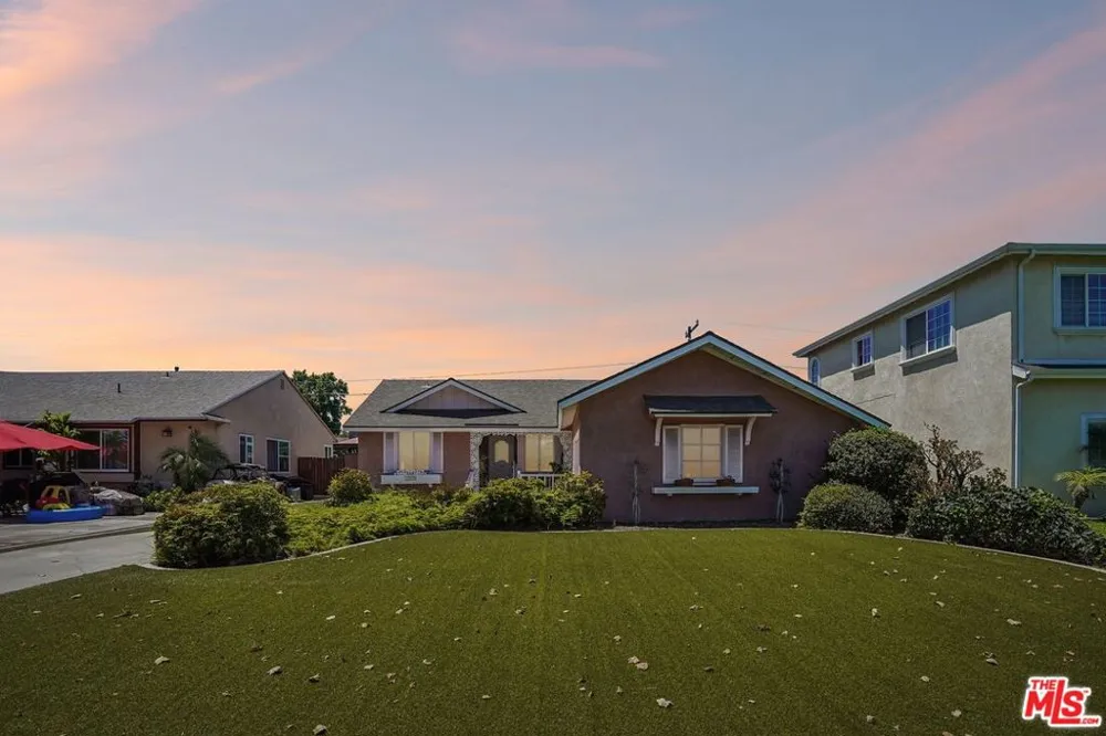 12825 Morning Avenue Downey, CA 90242