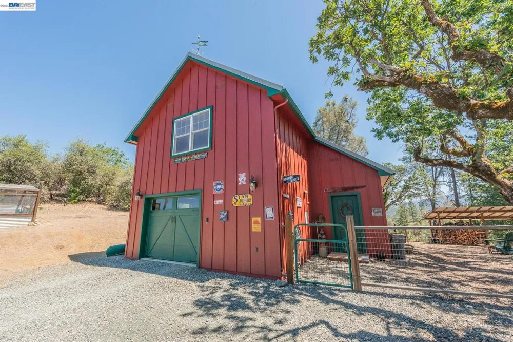 600 Top of The Grade Douglas City, CA 96024
