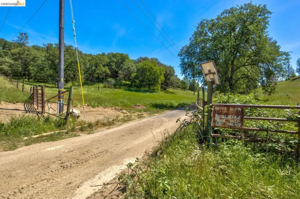 4780 Mary Harrison Mine Rd Coulterville, CA 95311