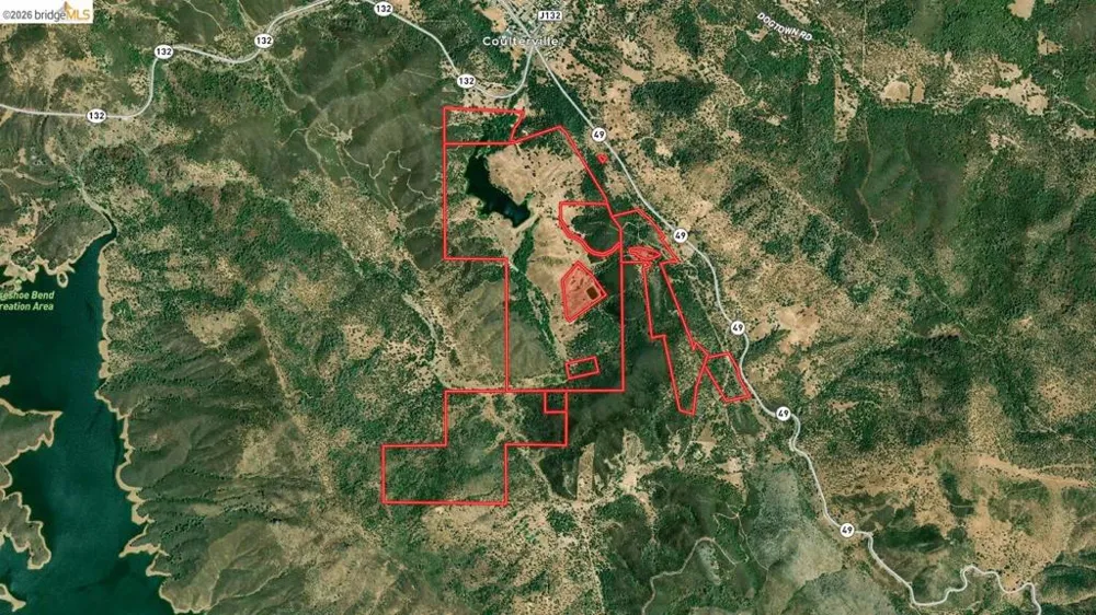 4780 Mary Harrison Mine Rd Coulterville, CA 95311