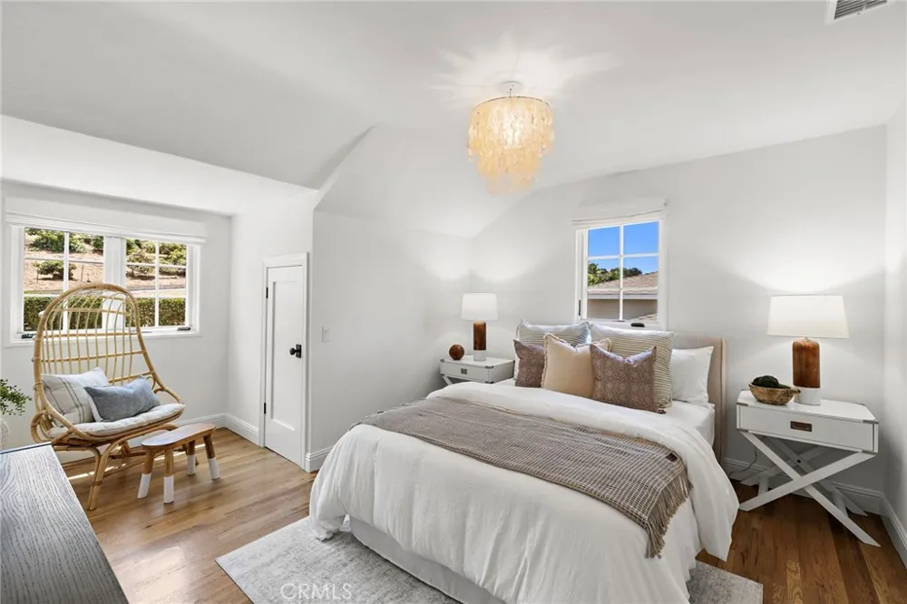 916 Bluebird Canyon Drive Laguna Beach, CA 92651