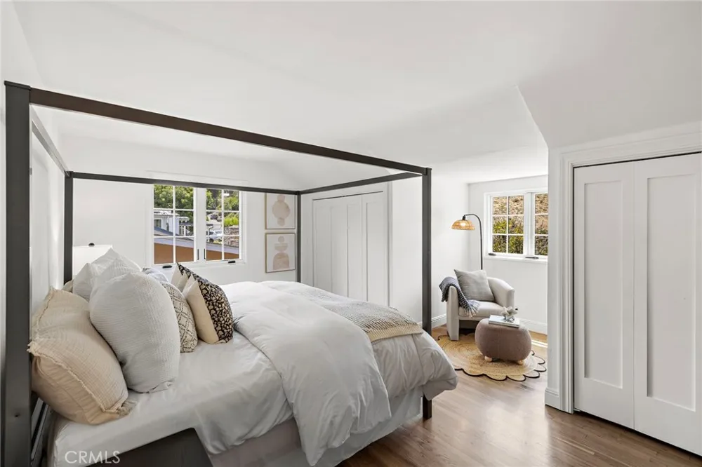 916 Bluebird Canyon Drive Laguna Beach, CA 92651