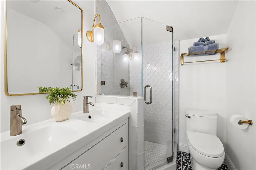 916 Bluebird Canyon Drive Laguna Beach, CA 92651