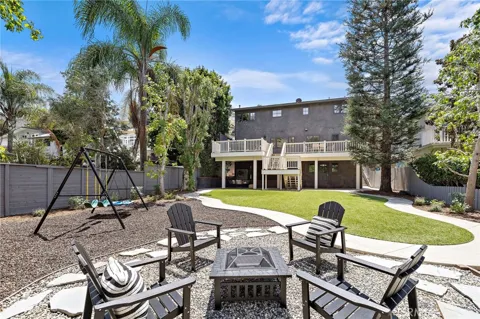 916 Bluebird Canyon Drive