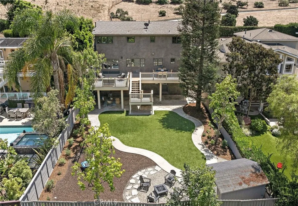 916 Bluebird Canyon Drive Laguna Beach, CA 92651