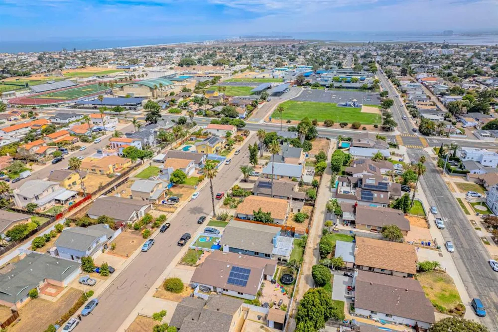 1165 East Lane Imperial Beach, CA 91932