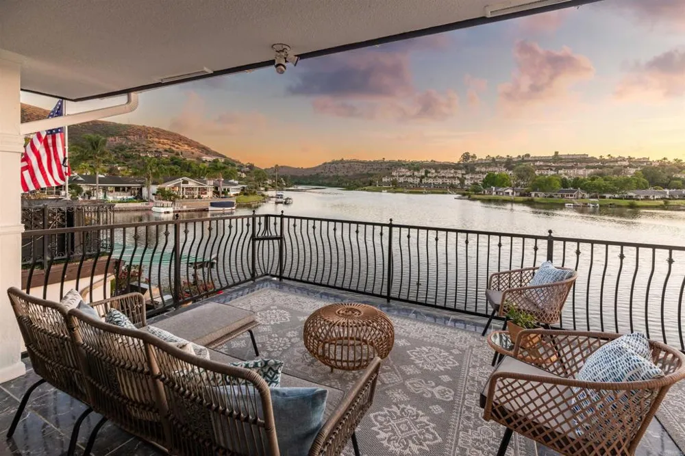 1499 La Linda Drive San Marcos, CA 92078