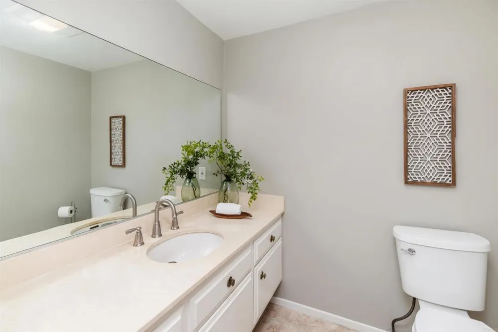 1499 La Linda Drive San Marcos, CA 92078