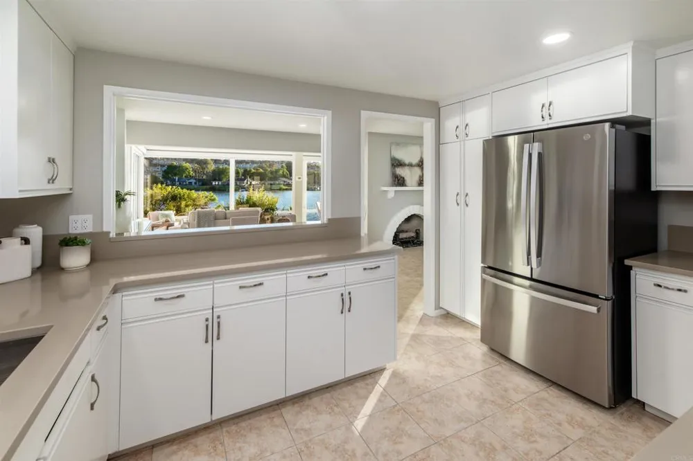 1499 La Linda Drive San Marcos, CA 92078