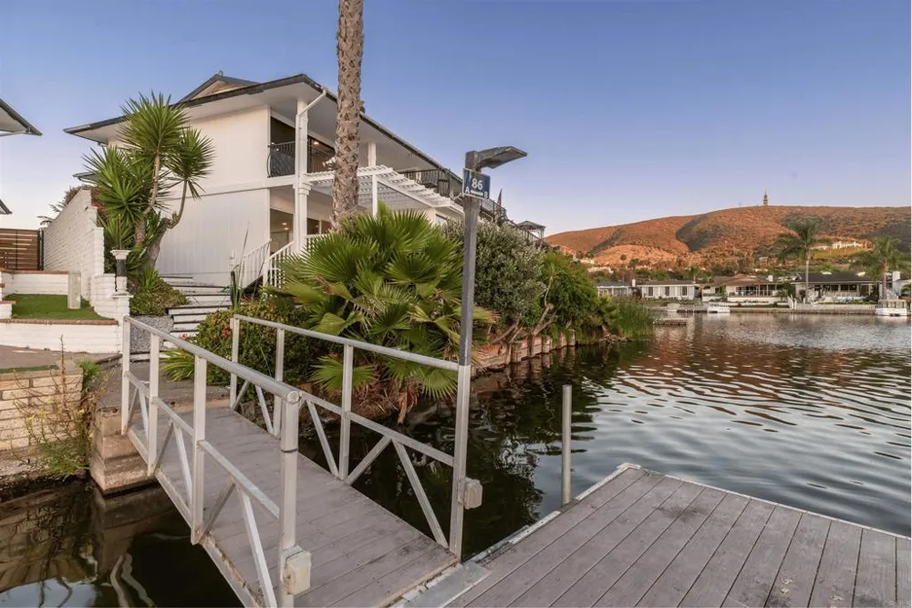 1499 La Linda Drive San Marcos, CA 92078