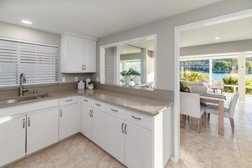 1499 La Linda Drive San Marcos, CA 92078