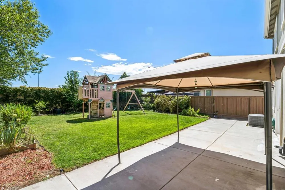 2732 Ancestry Street Manteca, CA 95337