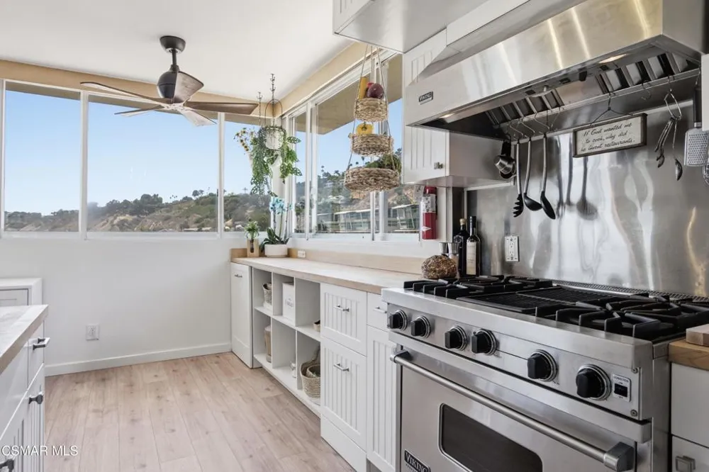 22548 Pacific Coast Highway #407 Malibu, CA 90265