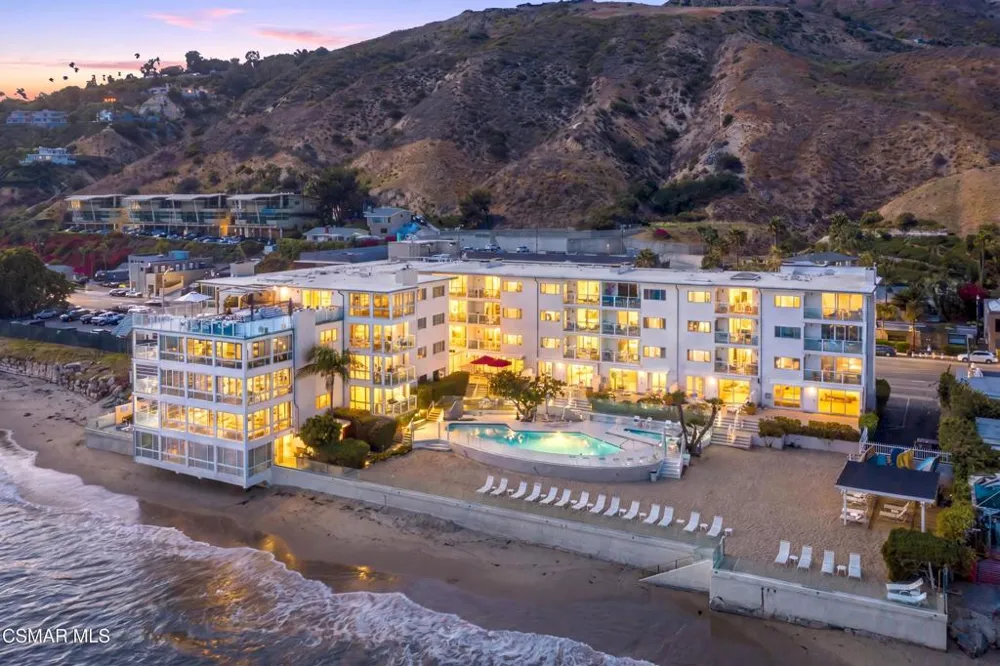 22548 Pacific Coast Highway #407 Malibu, CA 90265