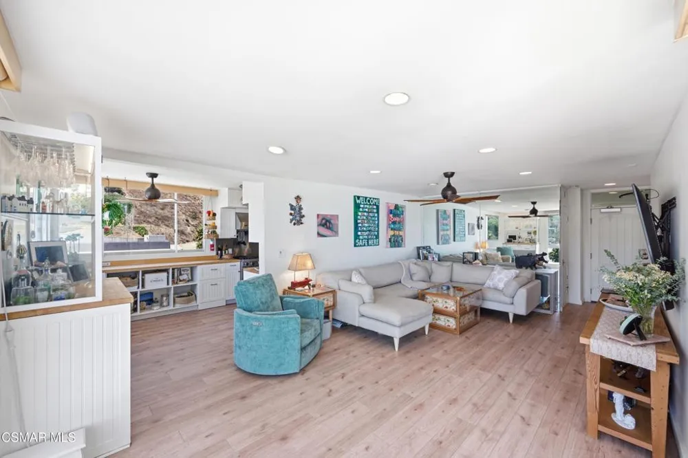 22548 Pacific Coast Highway #407 Malibu, CA 90265
