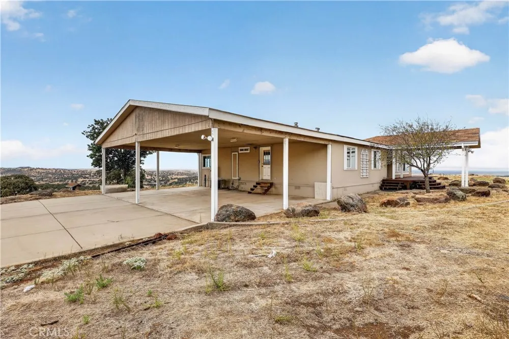 5102 Indian Gulch Catheys Valley, CA 95306
