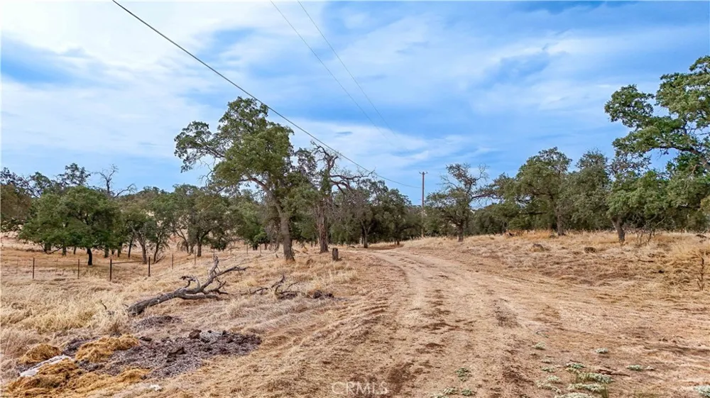 5102 Indian Gulch Catheys Valley, CA 95306