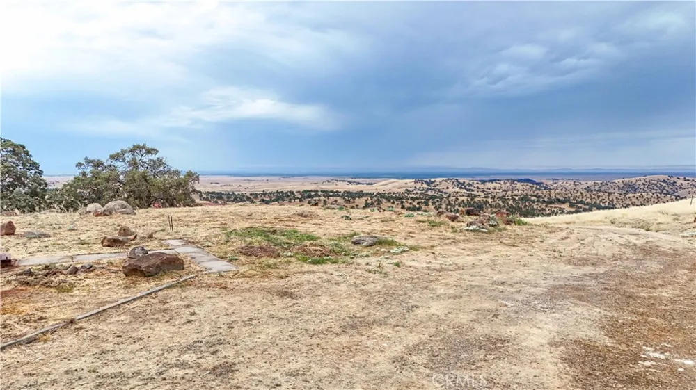 5102 Indian Gulch Catheys Valley, CA 95306