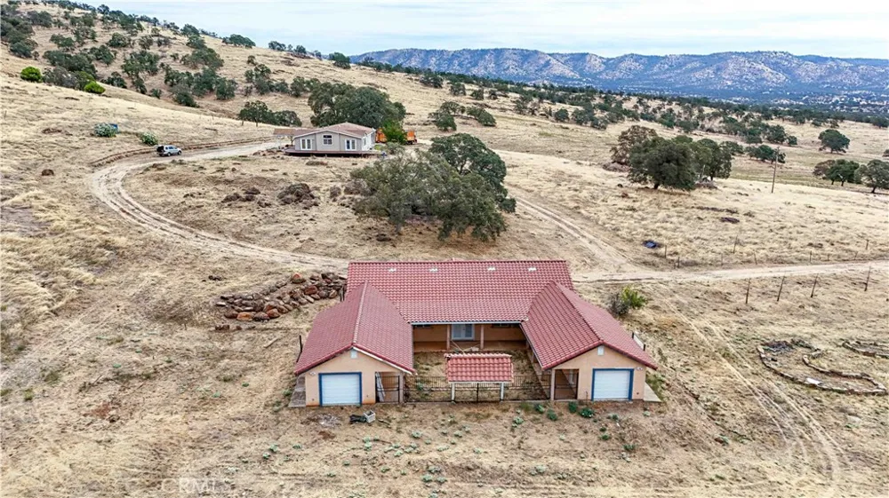 5102 Indian Gulch Catheys Valley, CA 95306