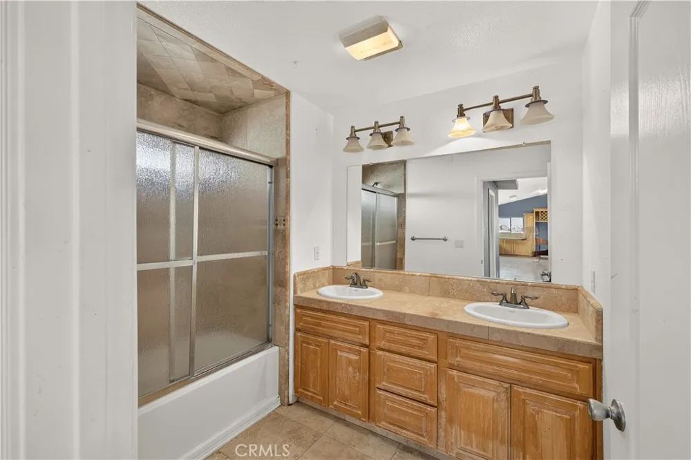 5102 Indian Gulch Catheys Valley, CA 95306