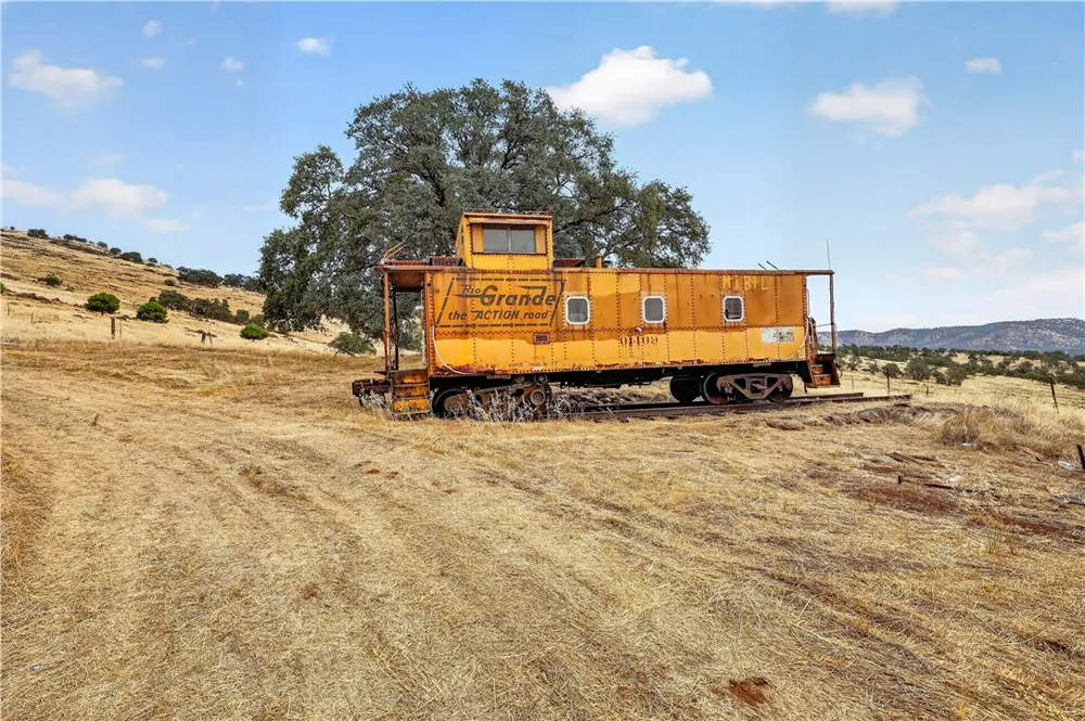 5102 Indian Gulch Catheys Valley, CA 95306