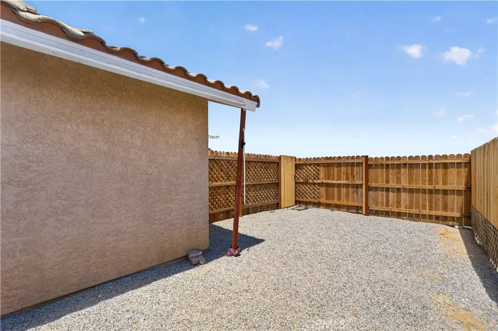 60187 Chesapeake Joshua Tree, CA 92252