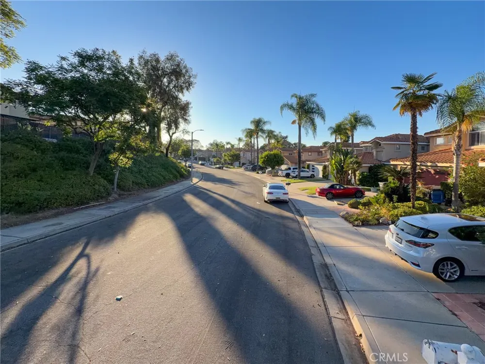 15657 Ladera Vista Chino Hills, CA 91709