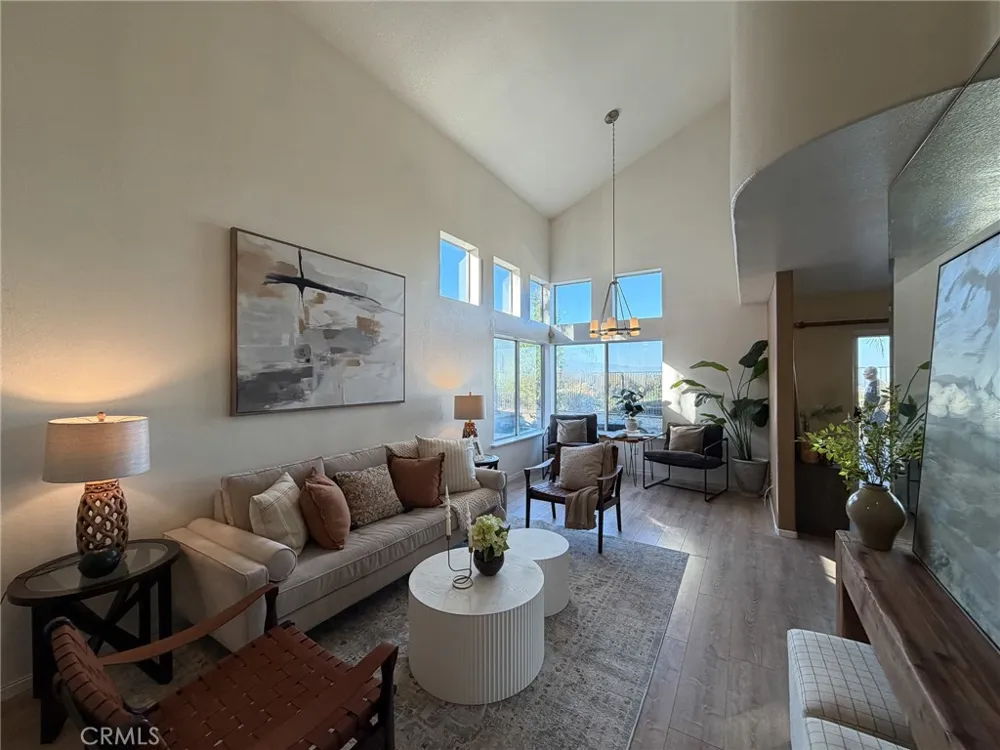 15657 Ladera Vista Chino Hills, CA 91709