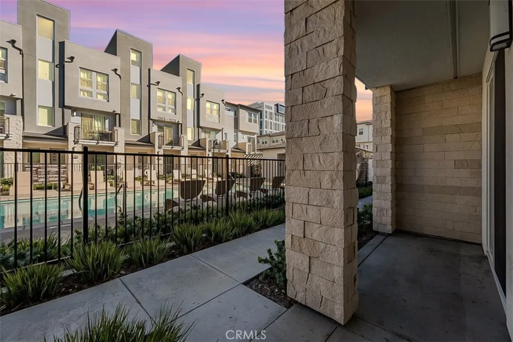 1415 West Cara Drive Anaheim, CA 92805